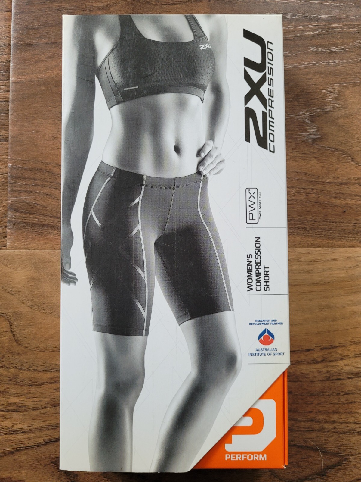 NEW 2XU Compression Short Women's SMALL BLACK/NERO WA1932b