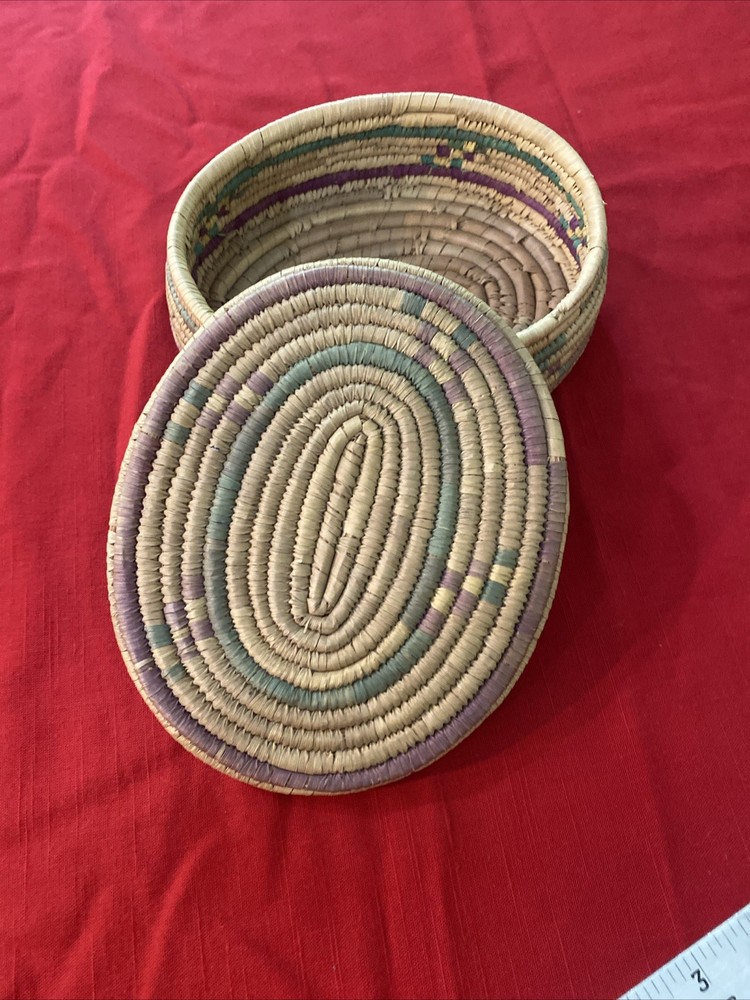 Wicker Box With Lid/ Oval/ 7” X 3”