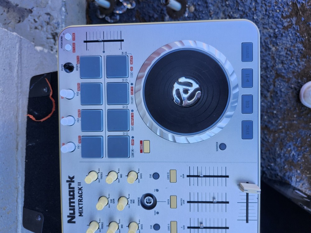 Numark Mixtrack II Double Deck DJ Controller Tabletop Pitch Control USB Silver