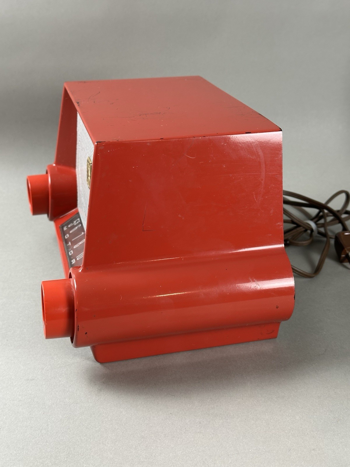 Vintage MCM 1950s Motorola 53H Tube Radio Red Atomic Age Powers On