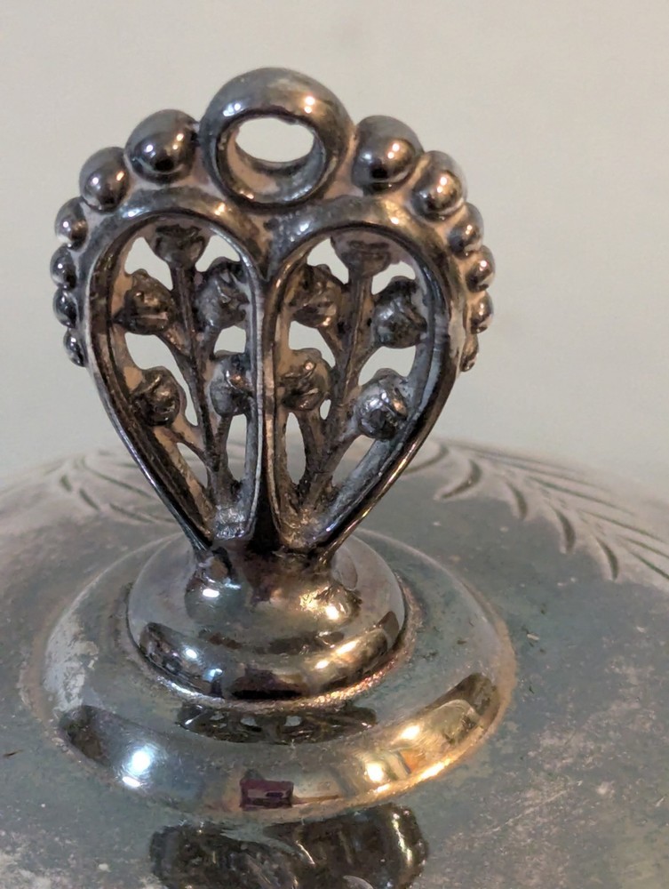 "Pairpoint Mfg" Domed Covered Butter Dish #513-Antique Quadruple Silver Plate