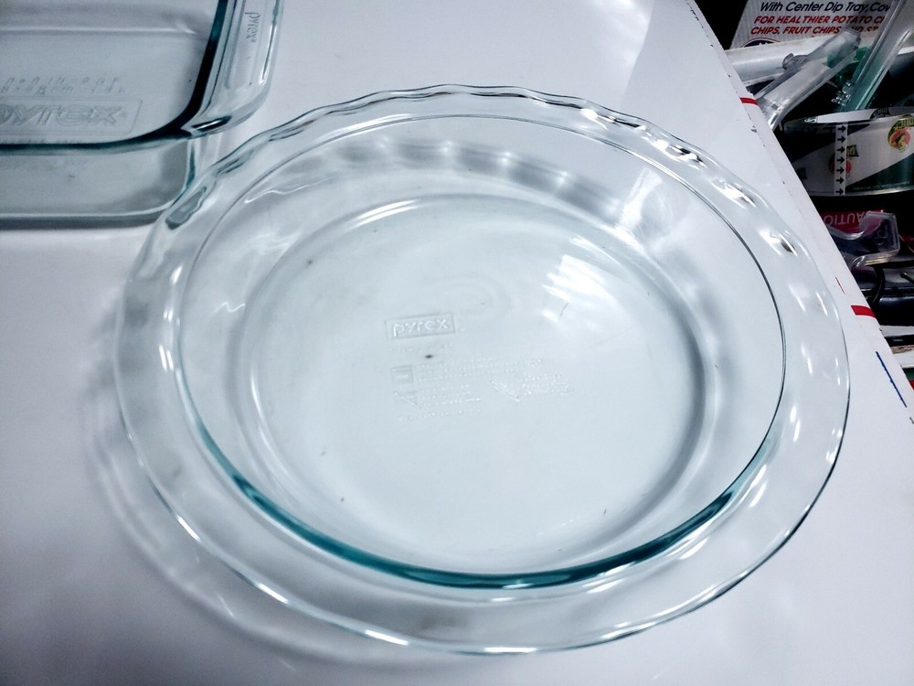 2 Pc PYREX Glass Bakeware Light Blue Tint - Square 2 Qt Baker, 9.5" Pie Plate