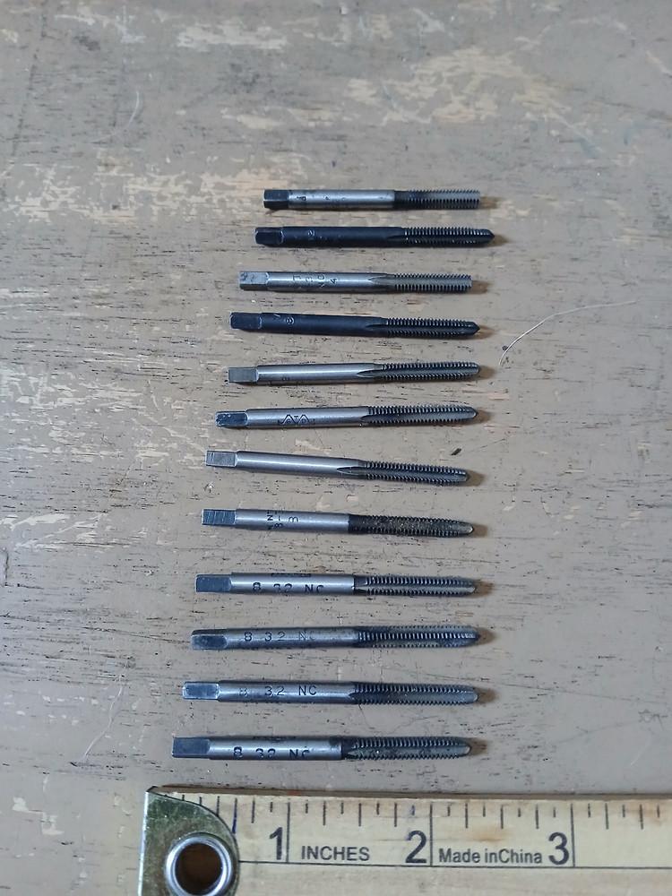 Box with 10 10-24 Machine Screw Taps - Used