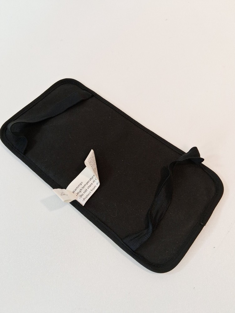 CASE LOGIC Black WINDOW VISOR CD CASE 12 Disc Capacity