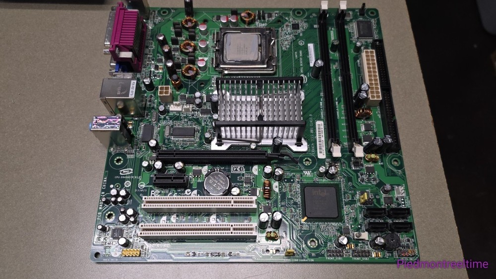 INTEL DESKTOP BOARD D945GCCR LGA775 (Socket T) with Pentium E2140 Dual Core CPU