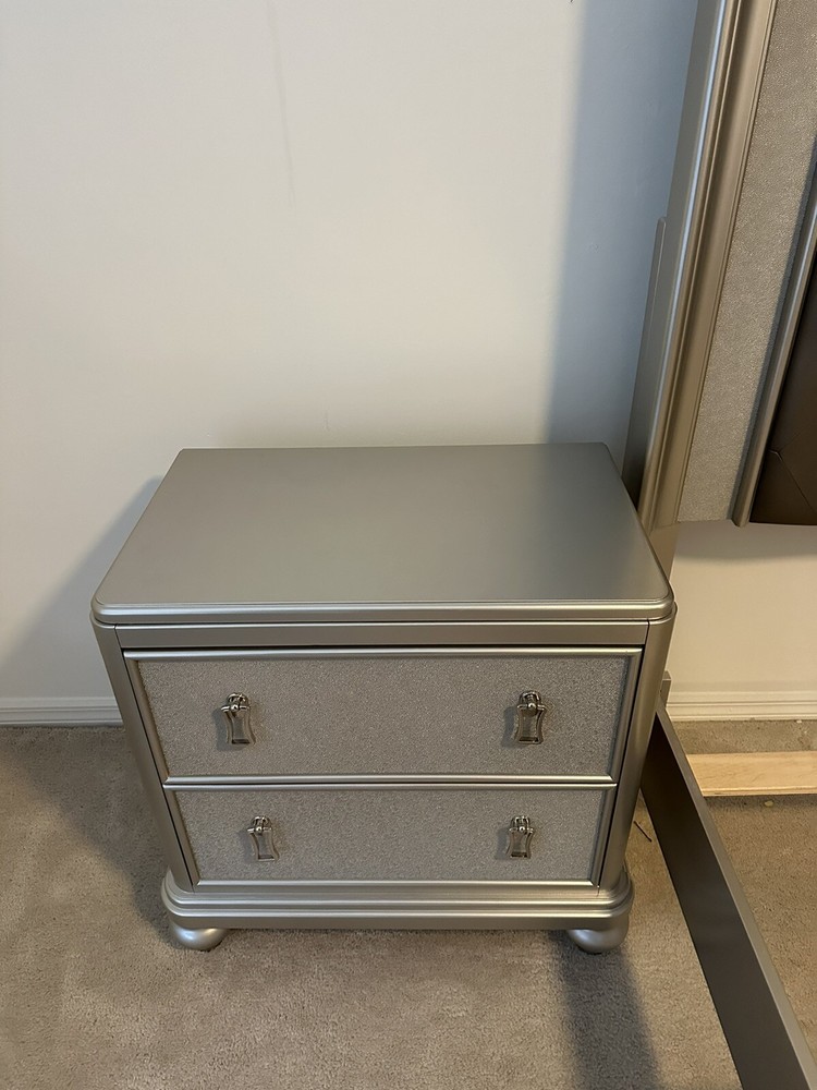 furniture used
