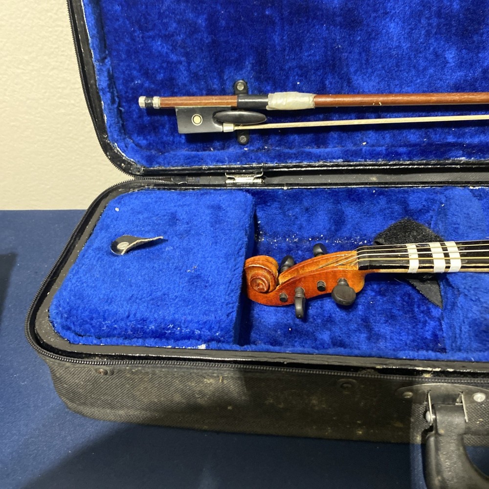 Cermona Violin