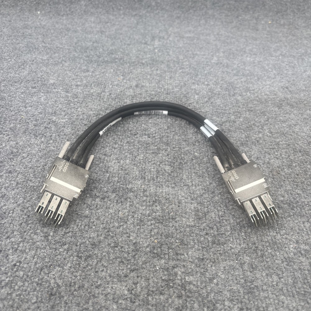 Cisco STACK-T1-50CM V01 Stacking Cable 800-40403-01 Used