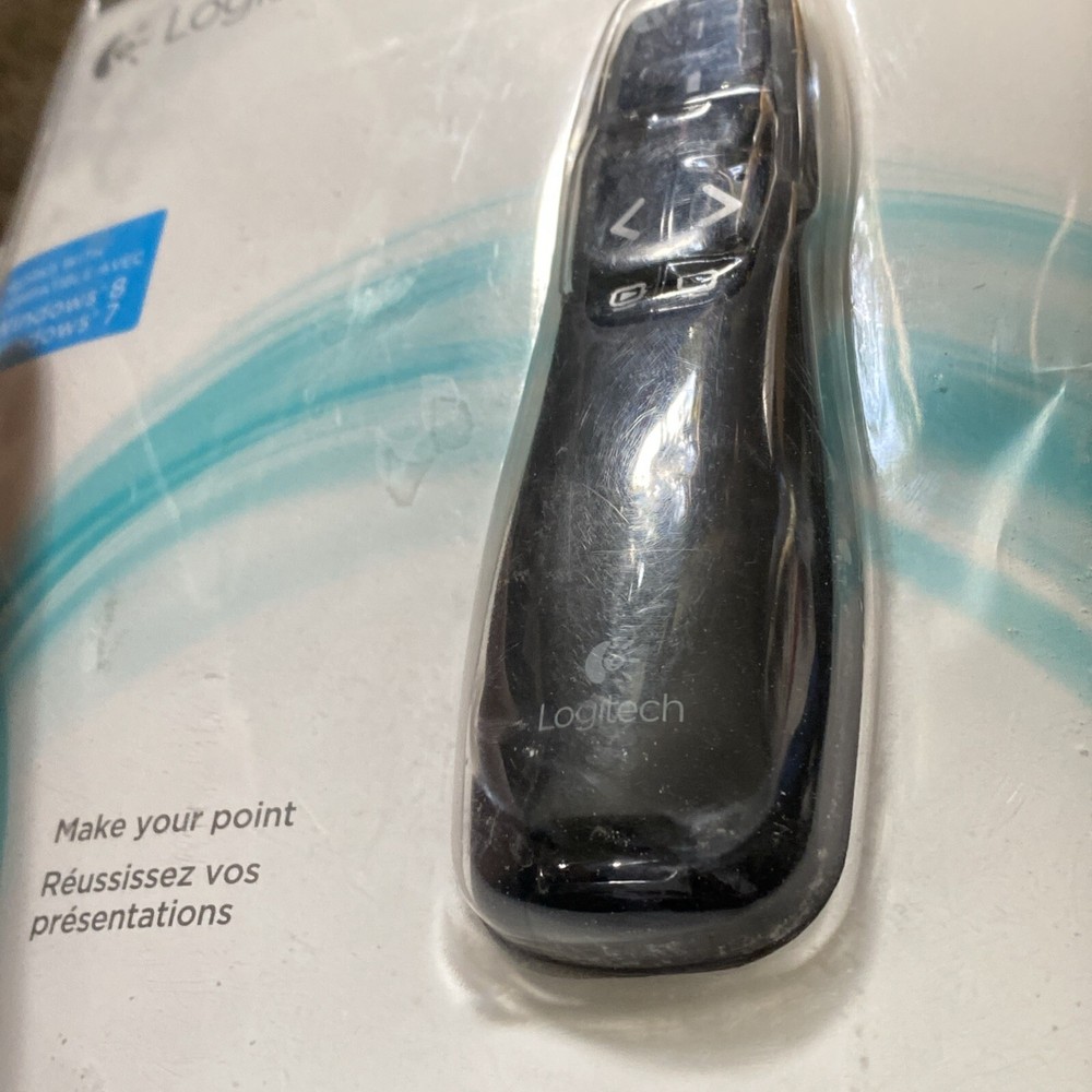Logitech R400 Presenter Remote Control & Laser Pointer 910-001354