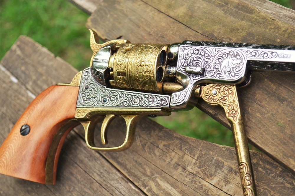 Colt M1851 Navy Revolver - Civil War - 1851 - Non-Firing Denix Replica