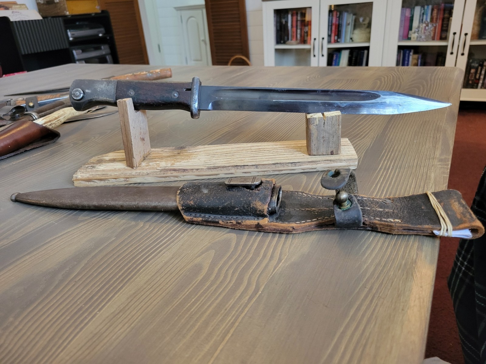 EXCELLENT! WWII German K98 Combat Bayonet w/Org Sheath & Frog!