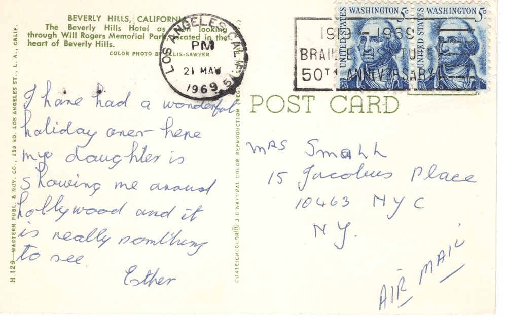 BEVERLY HILL, CALIFORNIA - PC6180