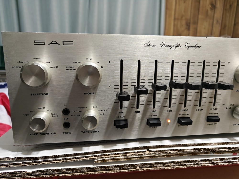 SAE MK 1B PREAMPLIFIER (SCIENTIFIC AUDIO ELEGTRONICS )