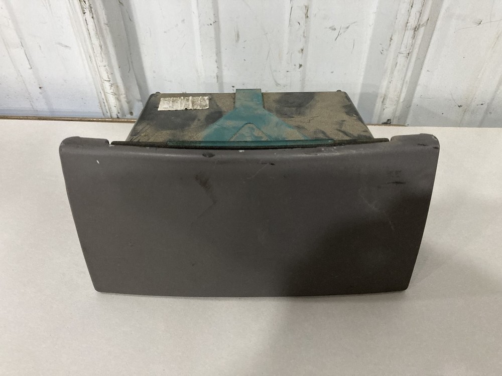 Peterbilt 587 ASH TRAY Dash Panel - Used