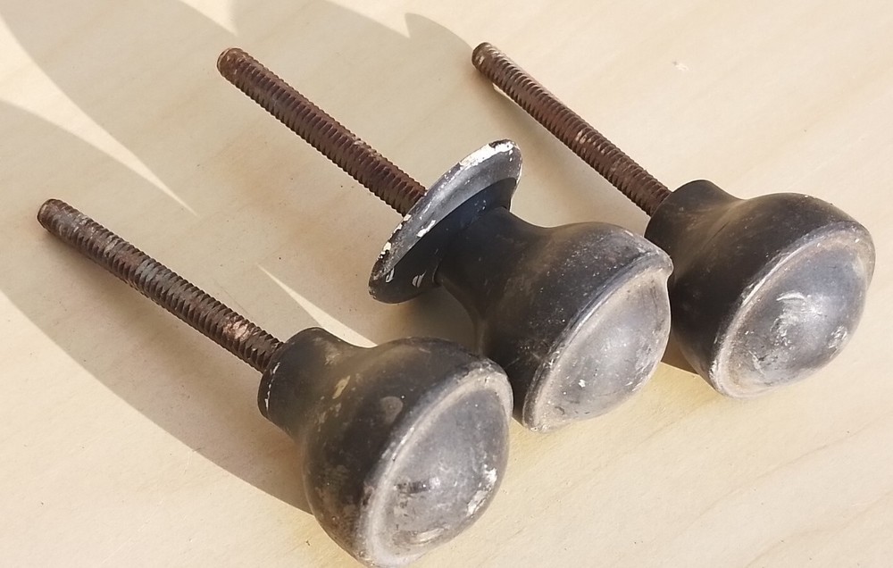 Vintage Old Antique Bakelite Olde Screw Thread Handles Set 3 Knobs