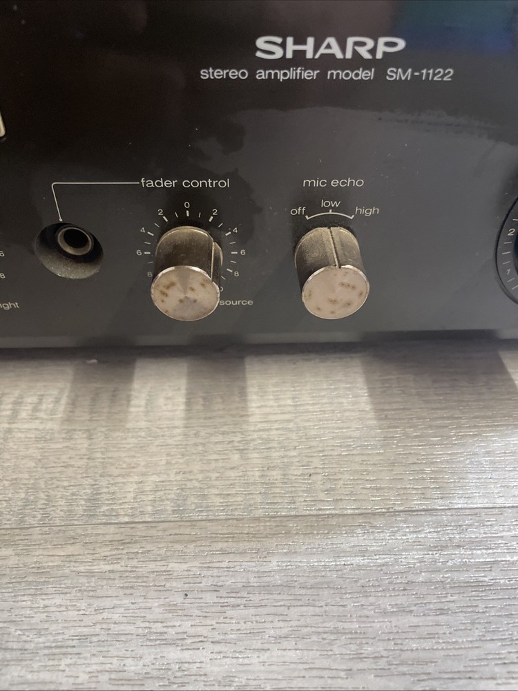 Sharp SM-1122 Integrated Amplifier Separate
