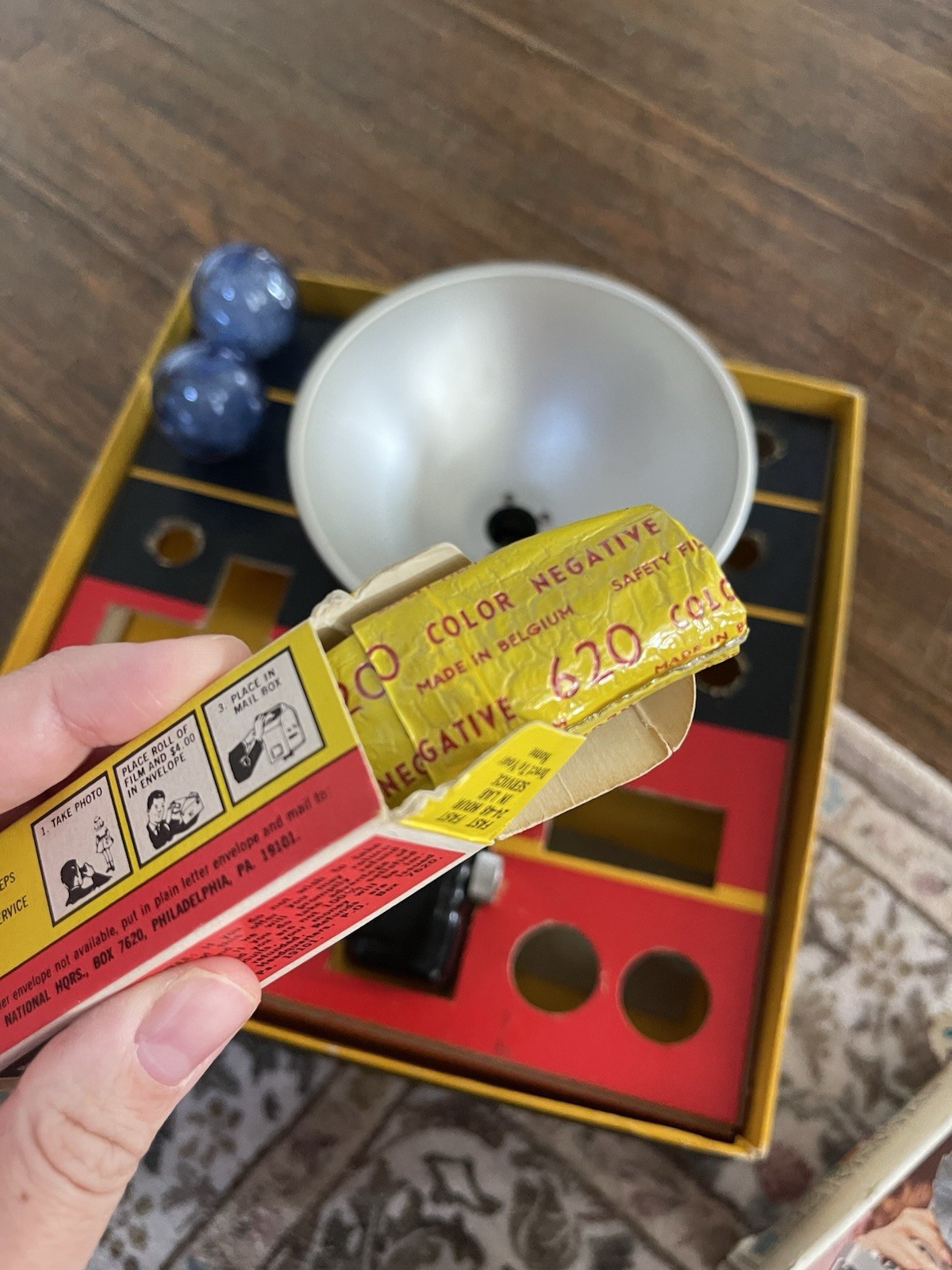 Vintage Kodak Brownie Hawkeye Flash Outfit Model Camera w/Original Box Plus Film