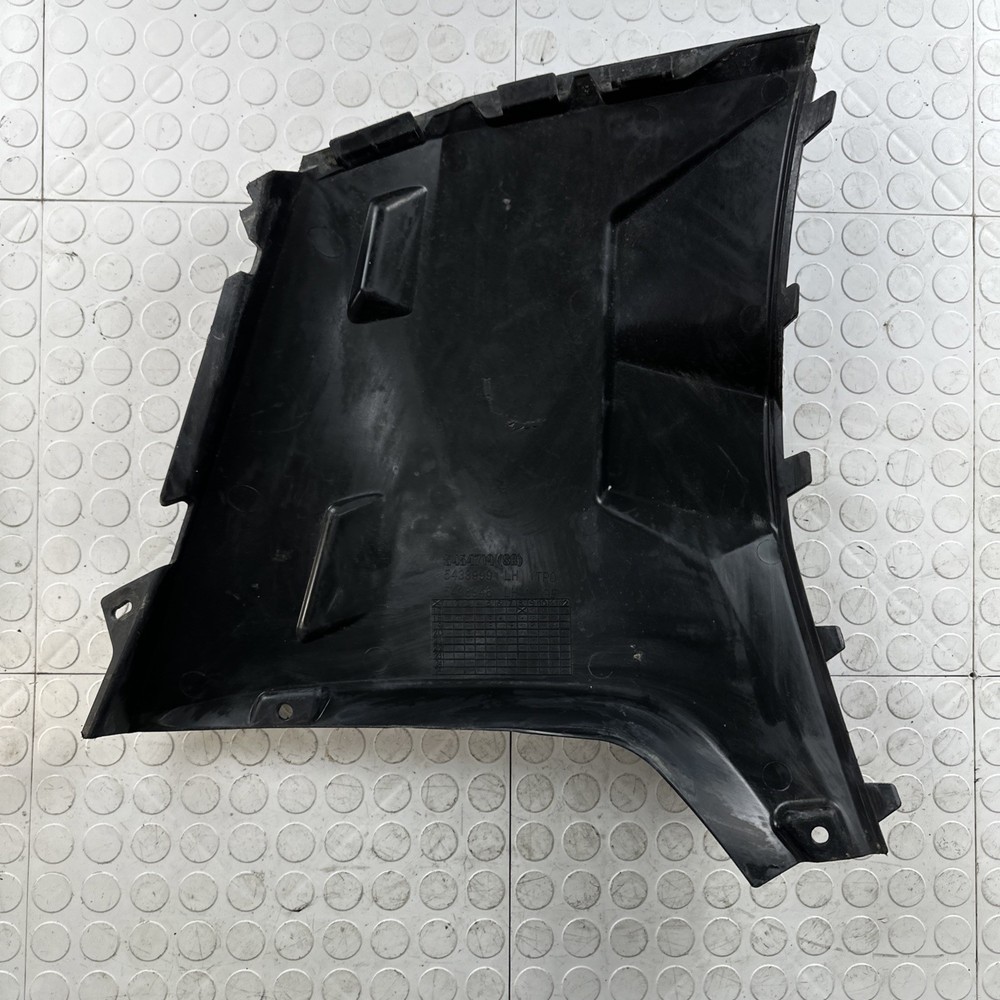 POLARIS SIDE PANEL UPPER LEFT Used