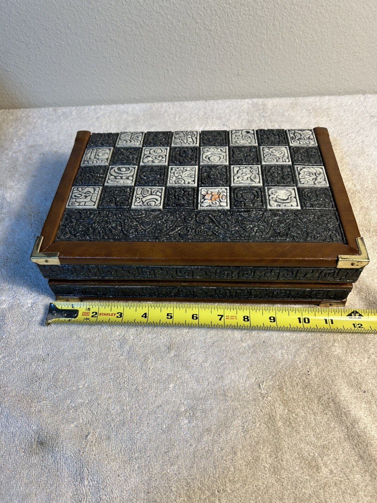 Medieval Skull Busts Mayan Or Aztec Inspired Chess & Backgammon Set - Incomplete