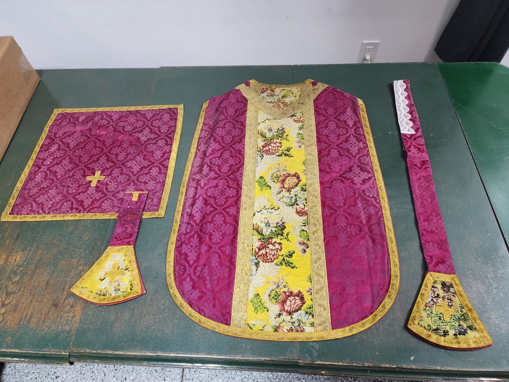 Antique Fiddleback Chasuble