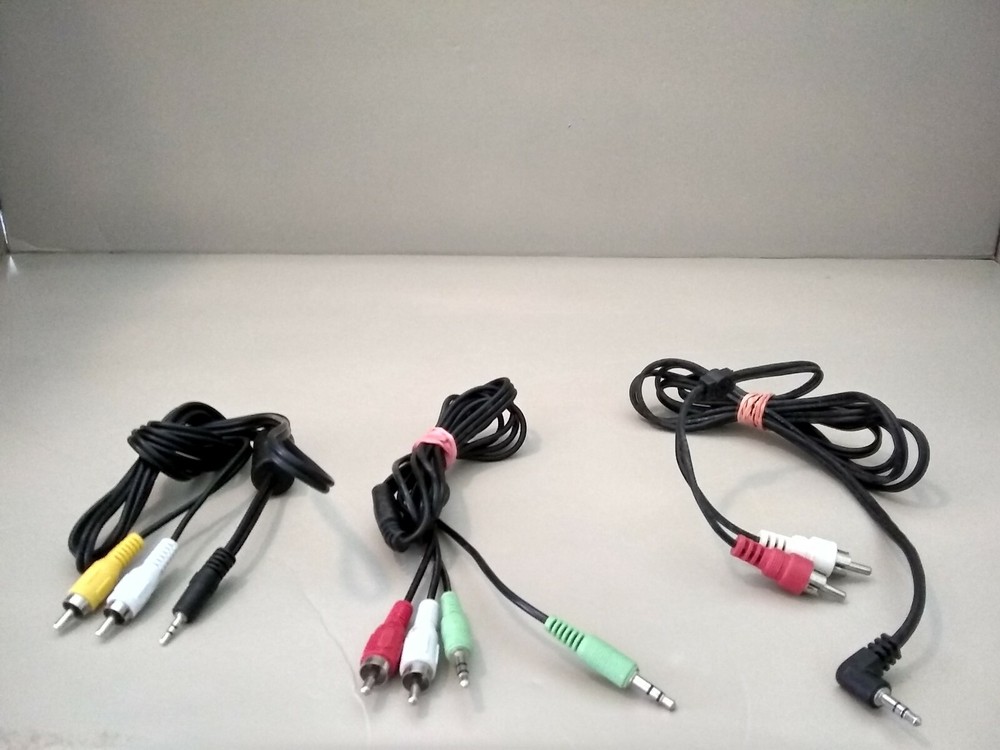 3 RCA CABLES