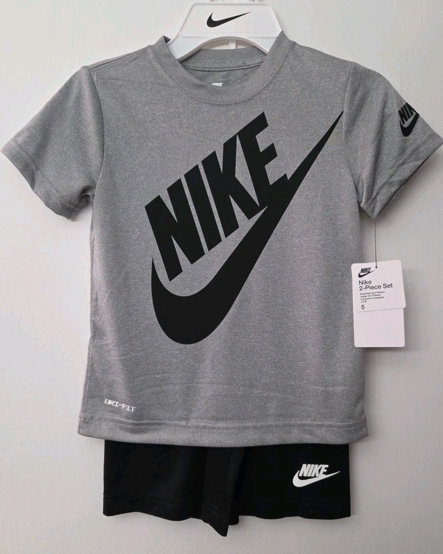 Nike Boys Shorts Set Black / Grey Little Boys Size 5 86F024-023