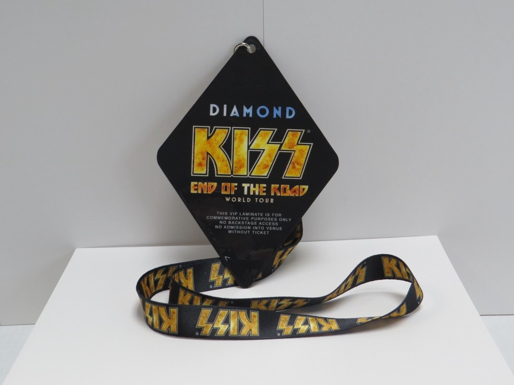 KISS END OF THE ROAD DIAMOND VIP LAMINATE WITH LANYARD - SIMMONS STANLEY SINGER
