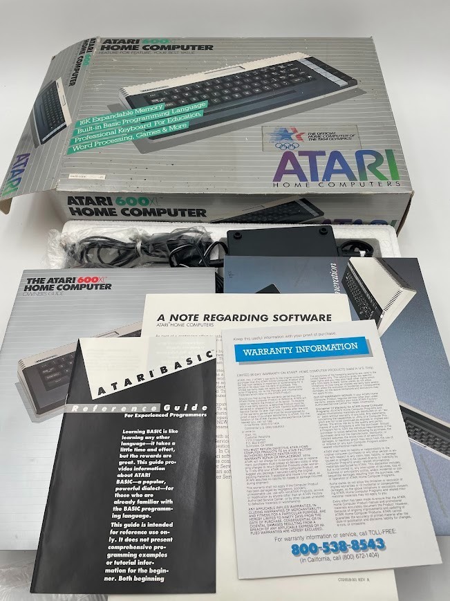 ATARI 600XL Home Computer New Worn Box