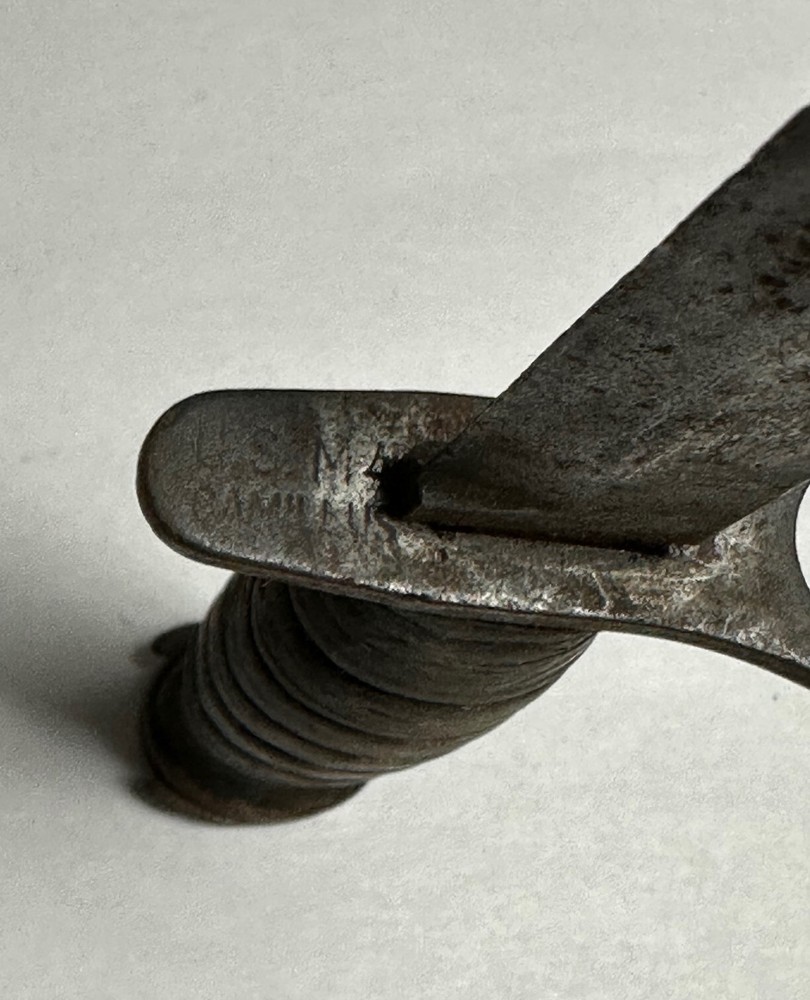 M1 CARBINE "CAMILLUS" LEATHER HANDLE BAYONET WITH BROKEN M8 SCABBARD # USD-CML