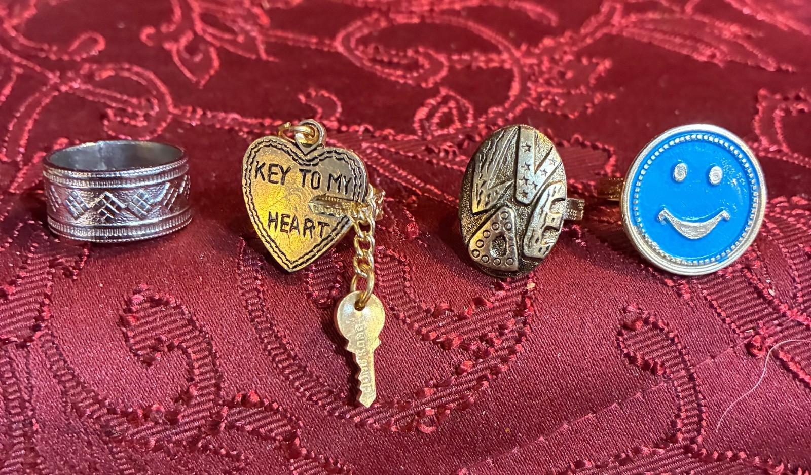 Vintage Lot of 10 Gumball Machine prize rings