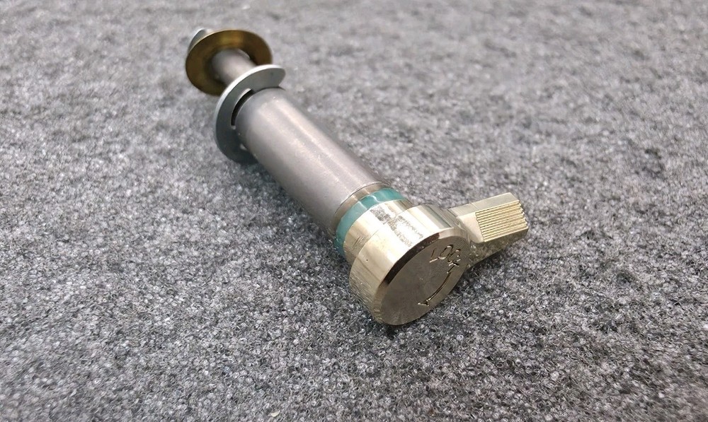 Technics sl1200 Ltd, Locking Knob (free shiping)