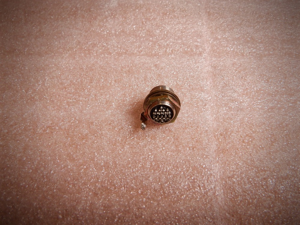 TOSHIBA IK-TU40A CCD COLOR CAMERA- CONTROLLER UNIT ONLY