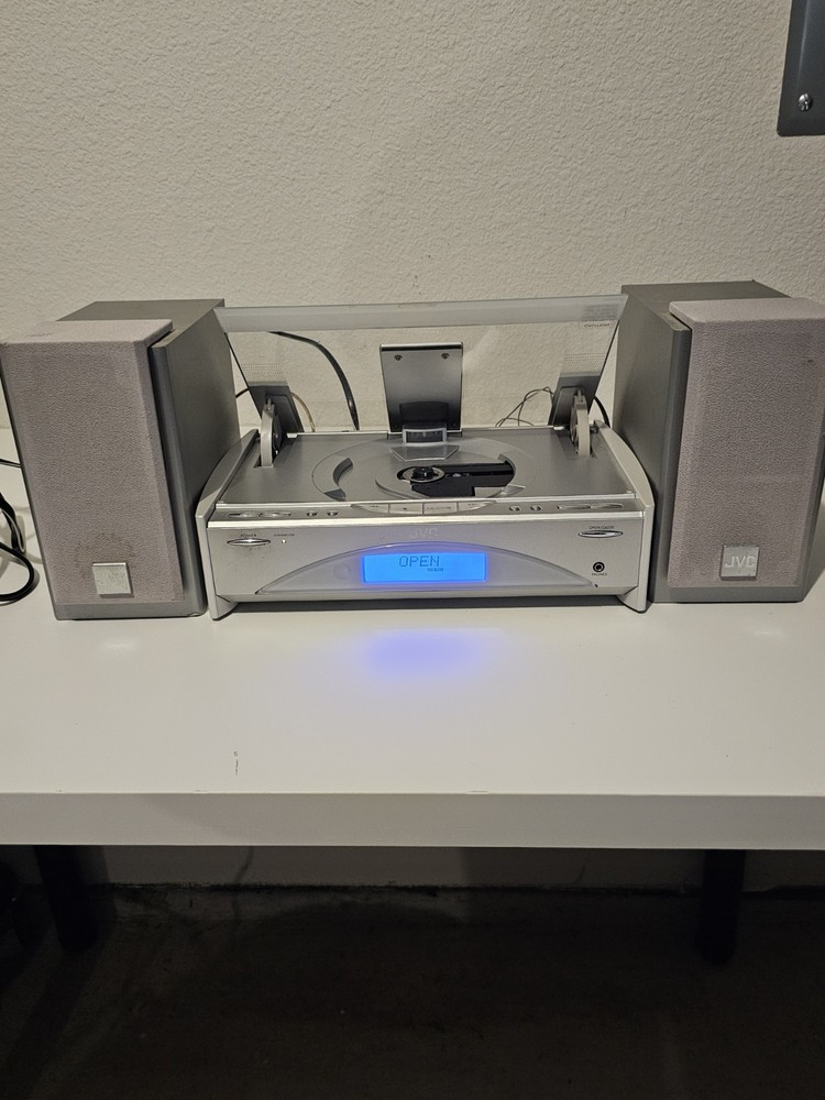 JVC FS-SD5 Compact Component System w/ Speakers