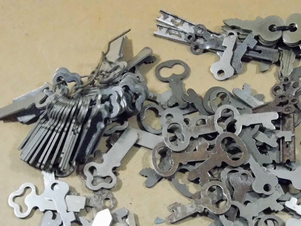 Flat key blanks