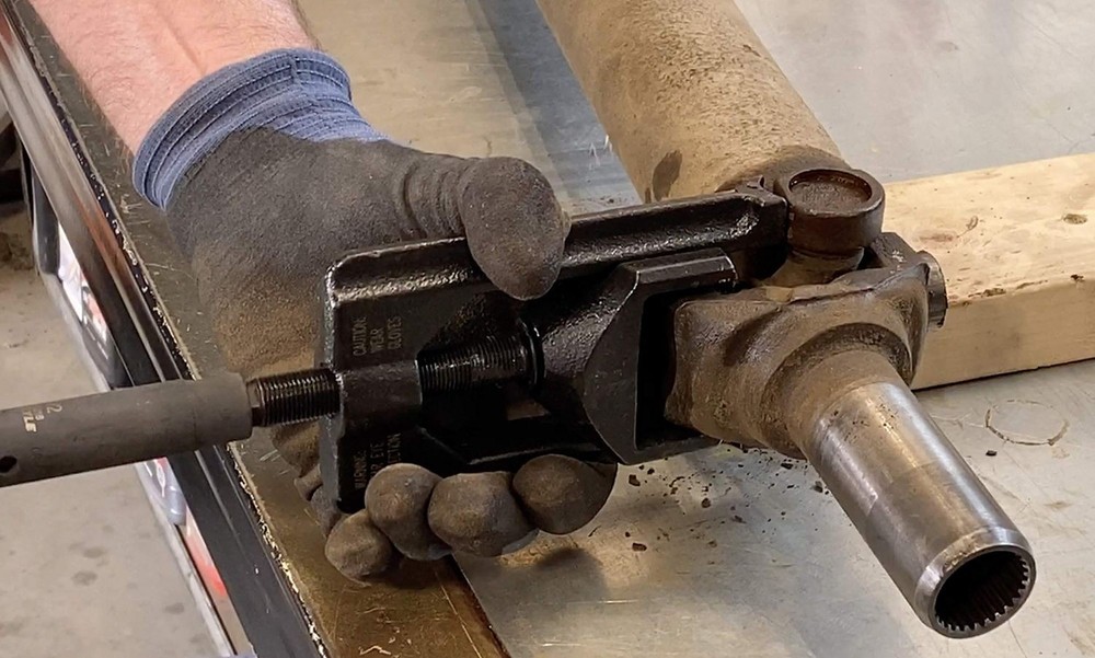 Lisle 42890 Small U-Joint Puller