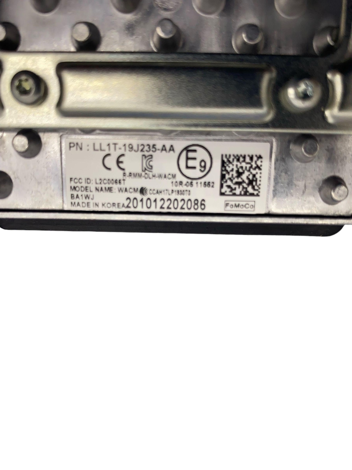 2020 - 2024 FORD EXPLORER OEM WIRELESS PHONE CHARGER PAD MODULE LL1T19J235AA