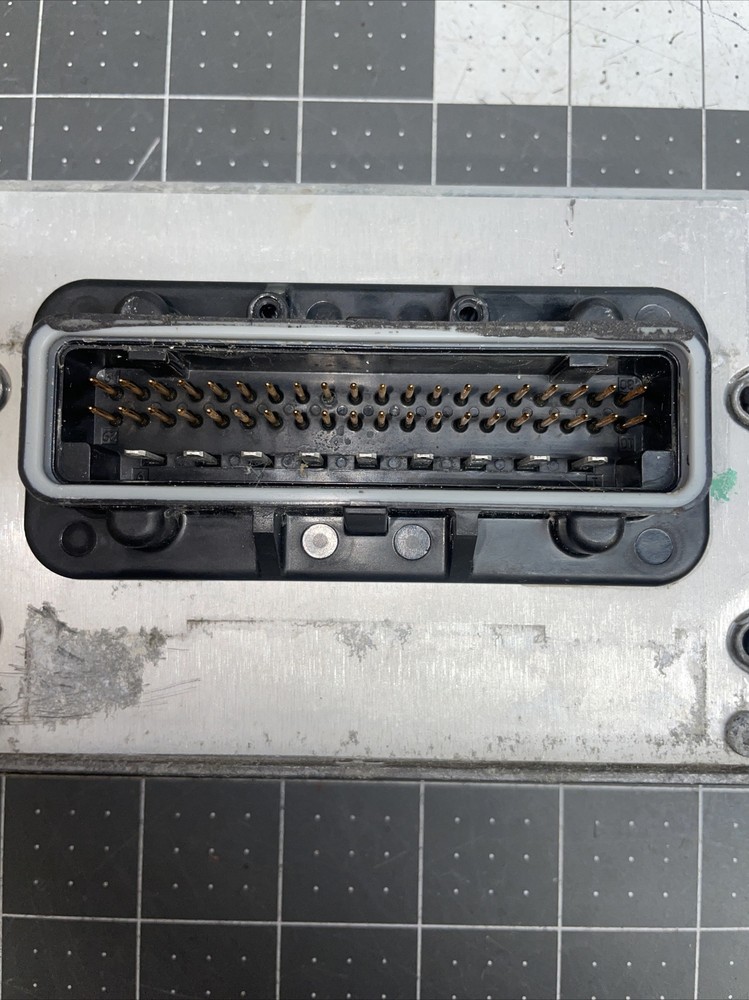 2005 2007 Dodge Caravan Multifunction Under Hood Module Unit 05144579AB