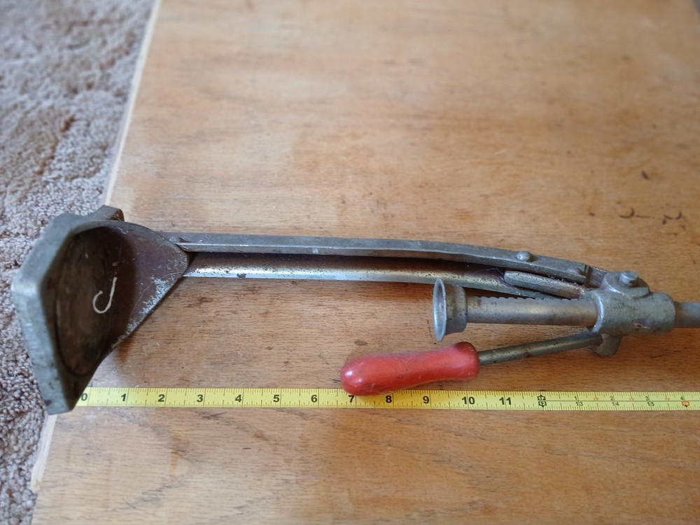 Bottle Sealer/Capper - Used