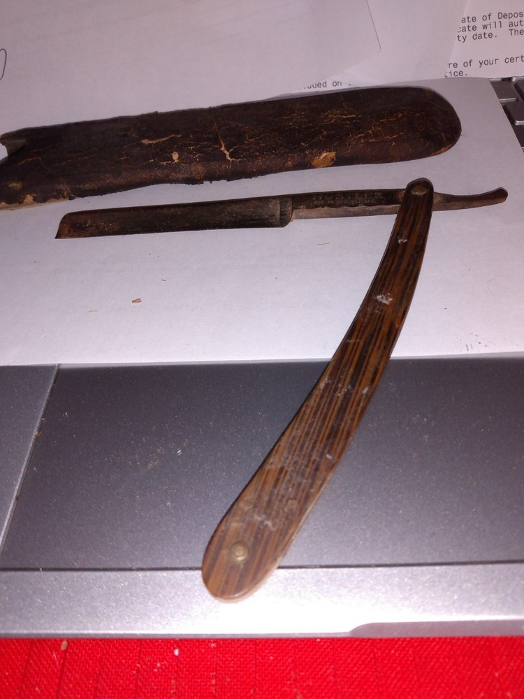 3 VINTAGE STRIGHT RAZORS