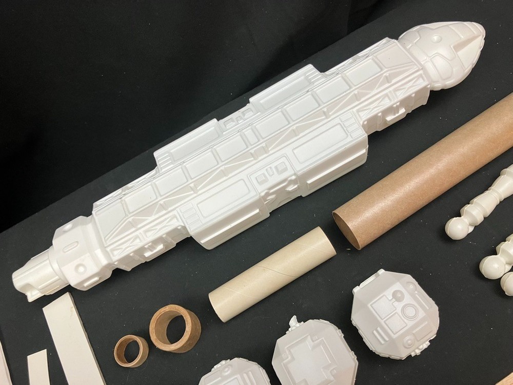 Centuri Space 1999 Eagle Transporter Flying Model Rocket Kit - Open - Complete