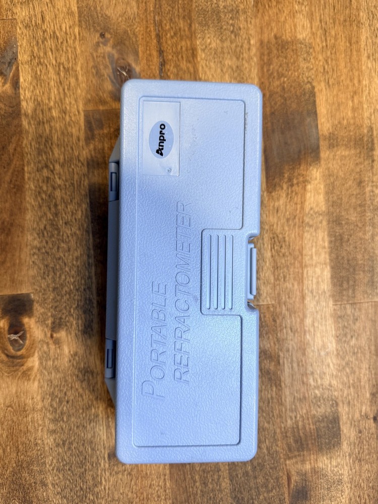Anpro Portable Optical Refractometer and Case