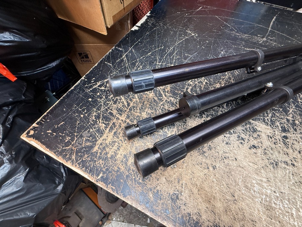 Quick Set 5-95818-6B Tripod