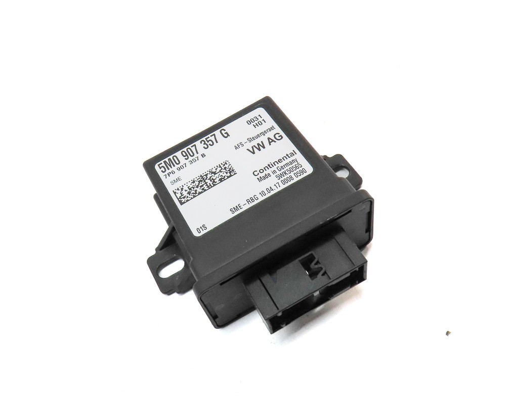 2018 AUDI Q3 (8U) LED HEADLIGHT LEVELING CONTROL MODULE