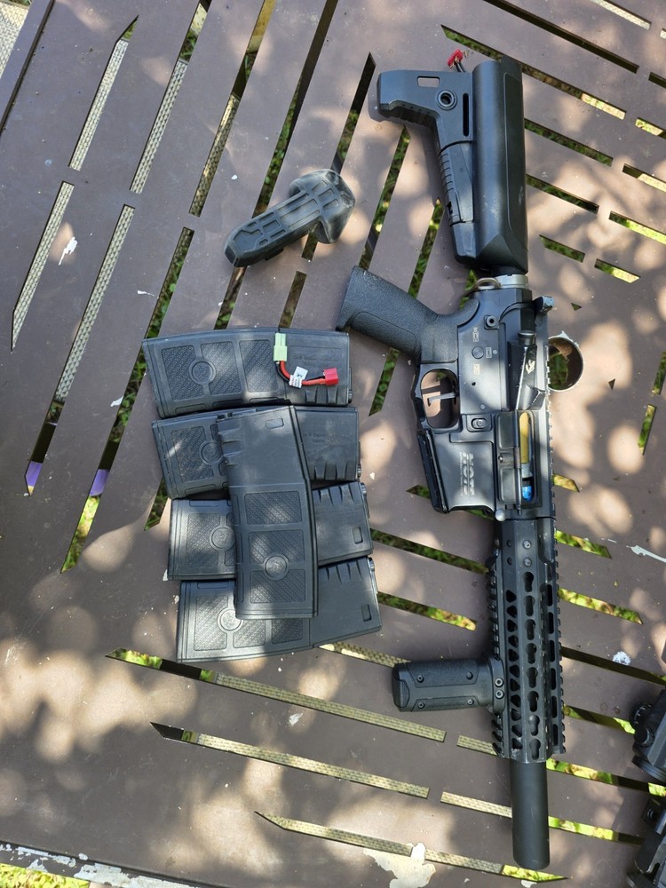 AEG M4