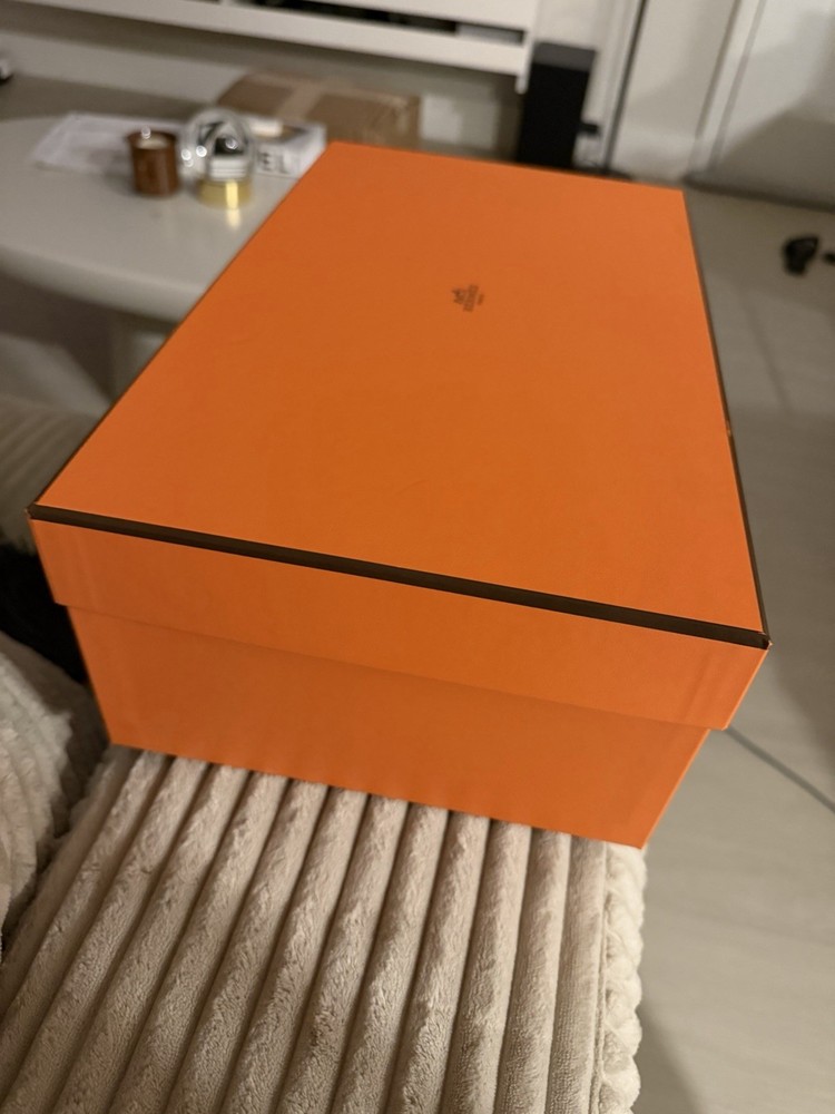 HERMES Authentic - Empty Shoes Box