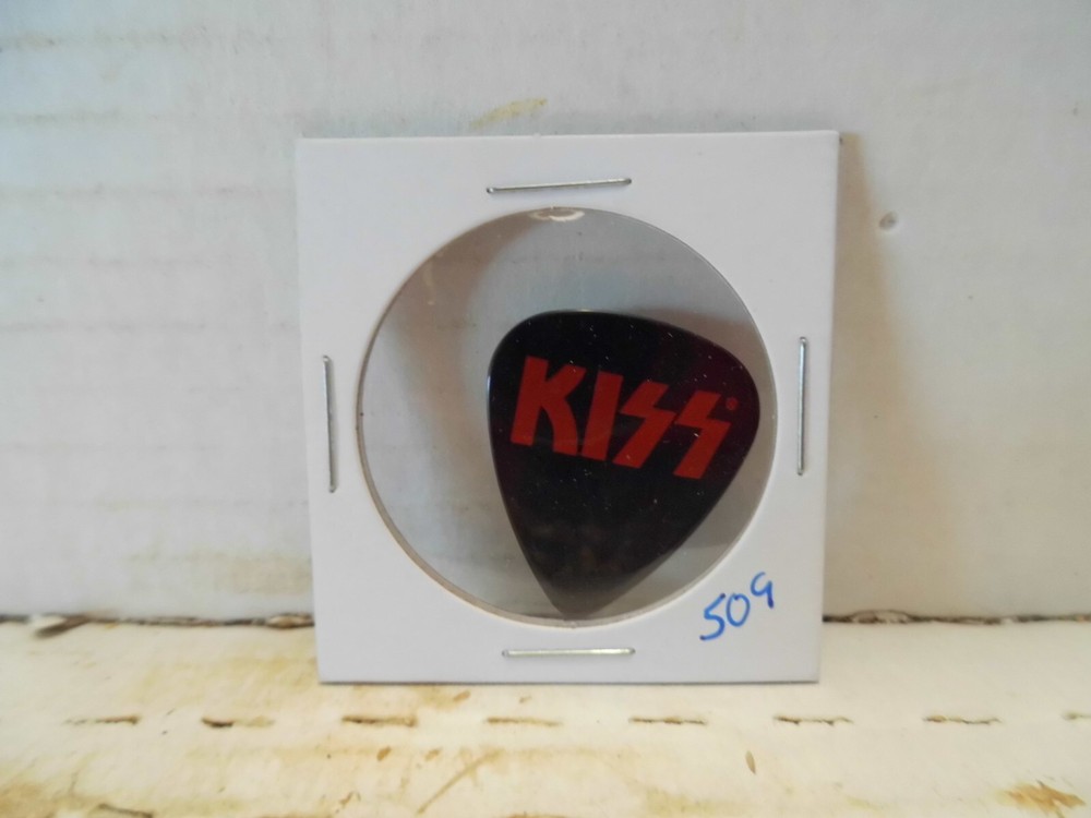 KISS "PROMOTINAL" GUITAR PICK~READ DESCRIPTION (18~18)