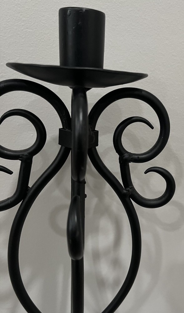 Black Candlelight, Candelabra, Can delete