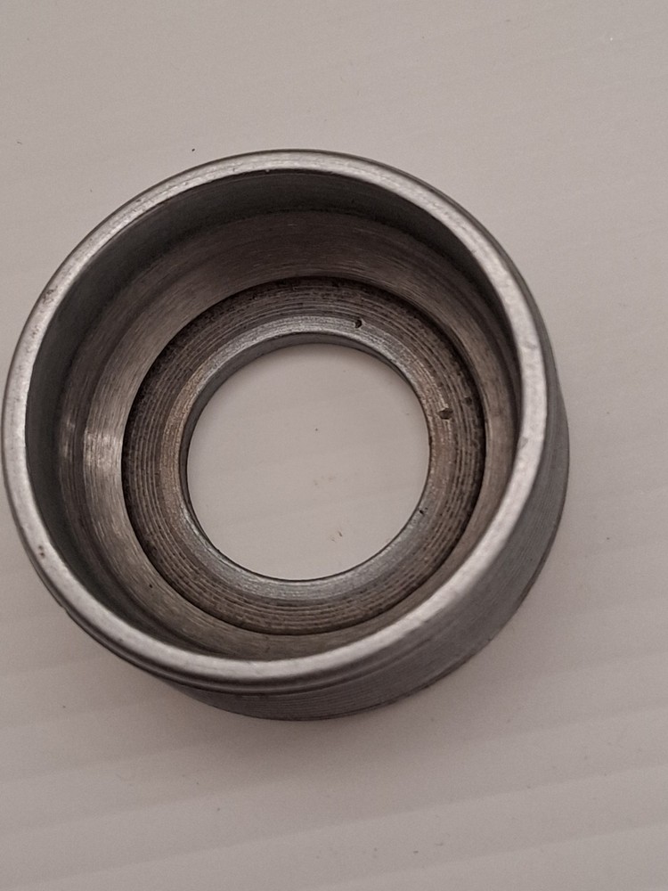 Zeus Bottom Bracket Axle And Adjustable Cup With Lock Ring Italian Threads