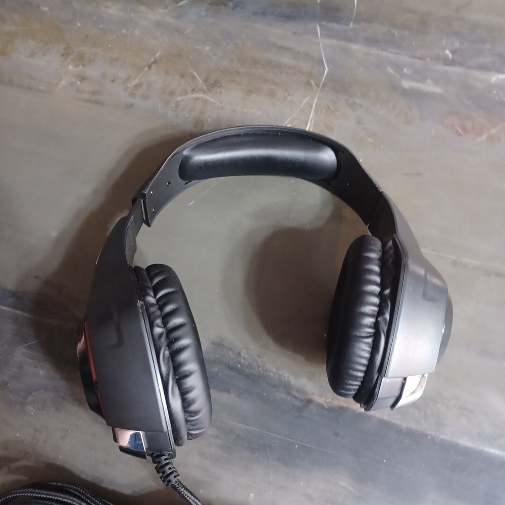 Nyko Core Headset Universal Wired Audio and Chat Headset