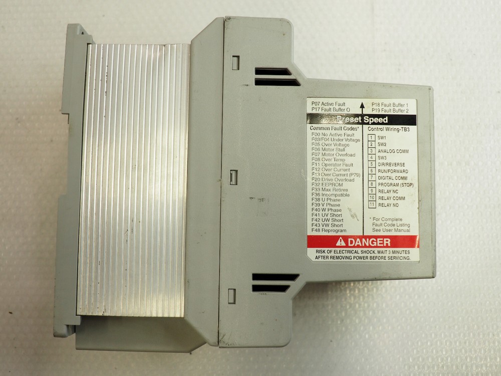 ALLEN BRADLEY 160-BA04NPS1 SER.C Smart Speed Controller